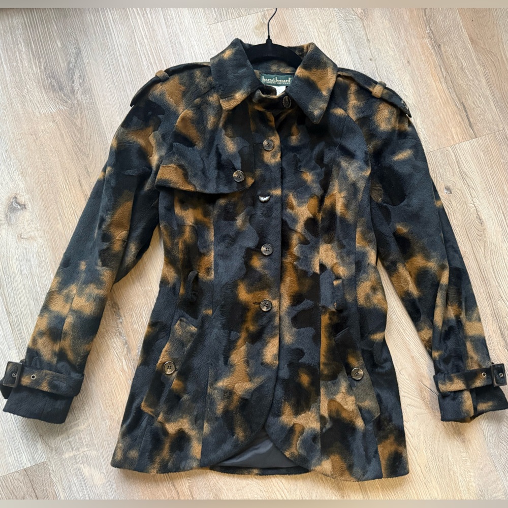Harvé Benard (by Benard Holtzman) faux fur coat